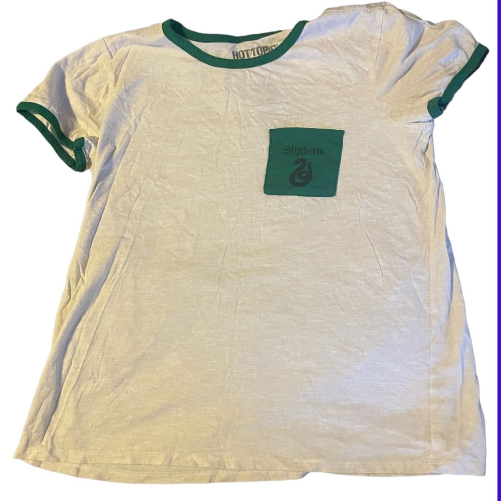 Harry potter hot topic Slytherin t-shirt